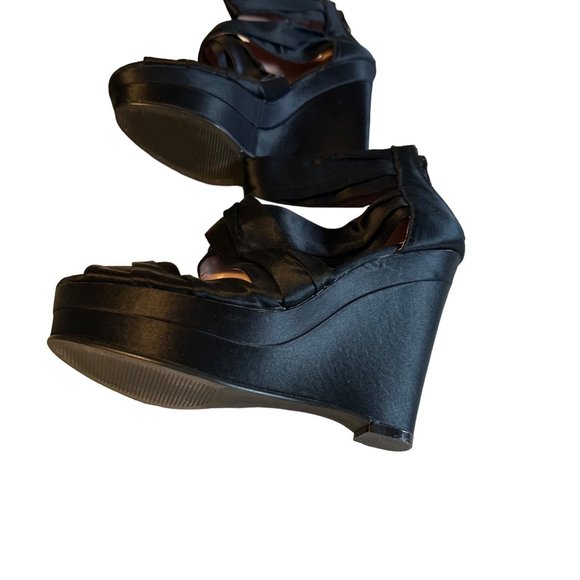 Gwyneth zip back black wedge heels size 7.5 M - Picture 3 of 7